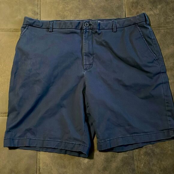 IZOD Saltwater Stretch Shorts - Picture 1 of 4